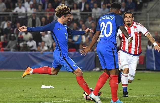 科莫2-0萨索洛连续12场不败，莫雷诺破门，尼科-帕斯献助攻（莫雷诺破门尼科-帕斯助攻，科莫2-0萨索洛豪取12场不败）